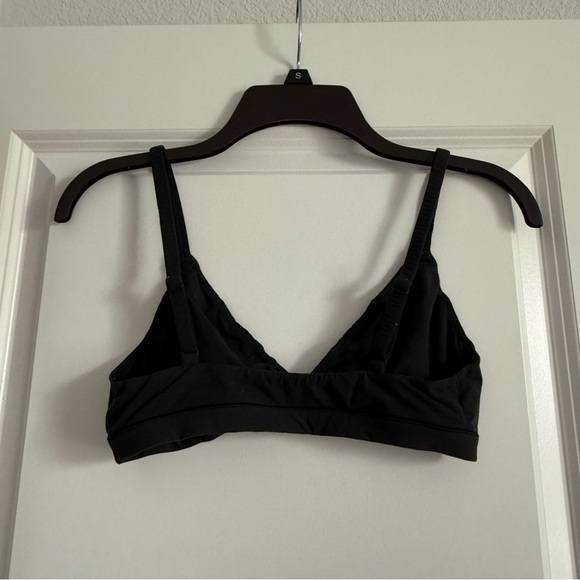 SKIMS FITS EVERYONE TRIANGLE BRALETTE SIZE S - Picture 2 of 2